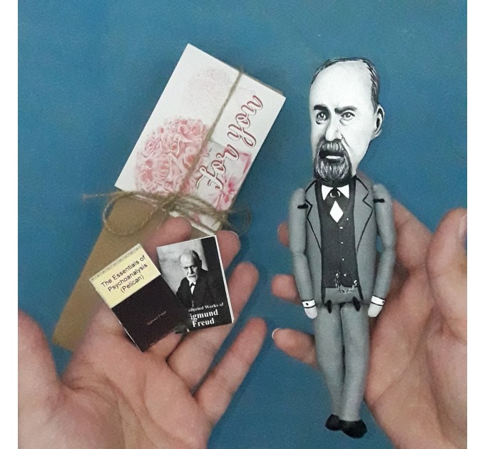 Sigmund Freud figurine,  physical therapy art - Collectible doll + miniature books