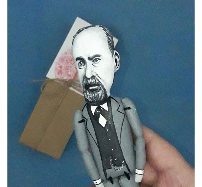 Sigmund Freud figurine,  physical therapy art - Collectible doll + miniature books