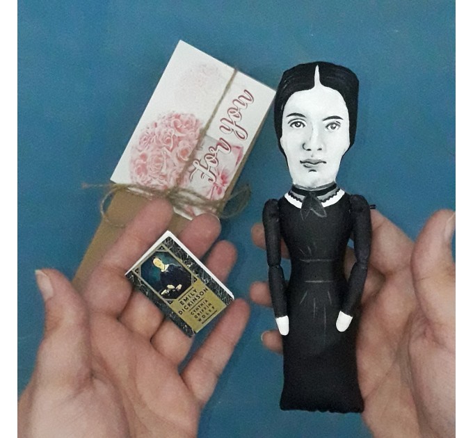 Emily Dickinson figurine - Readers gift, library decor - Collectible doll + Miniature Book