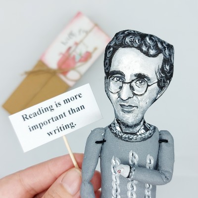 Roberto Bolano figure