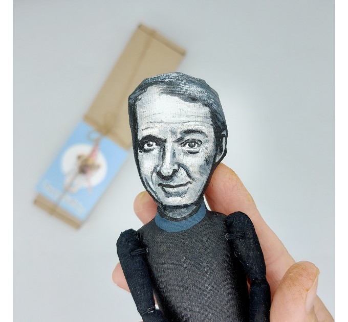 Gilles Deleuze figurine, famous French greatest philosopher - best Gifts for Philosophy lovers 