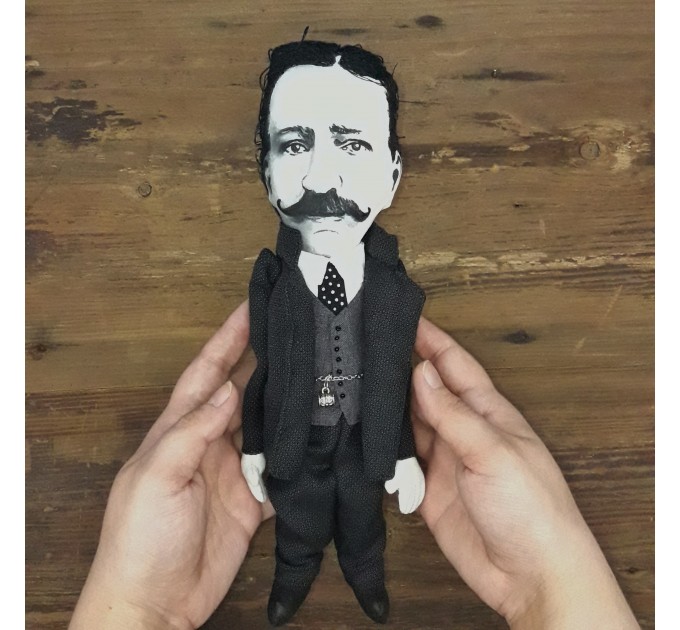 L. Frank Baum famous American author Wizard of Oz - Collectible doll