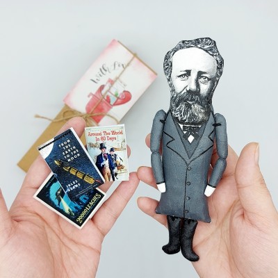Jules Verne figure