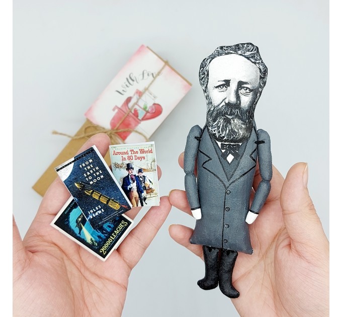 Jules Verne figurine, famous French novelist, poet, father of science fiction - Book lover gift!