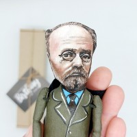 Emile Zola figure