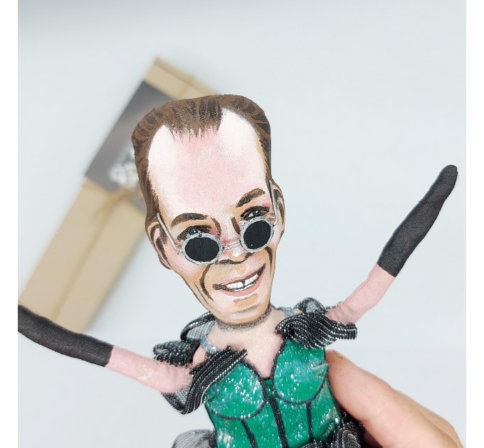 Anthony 'Tick' Belrose / Mitzi Del Bra figurine