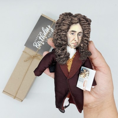 Daniel Defoe figurine