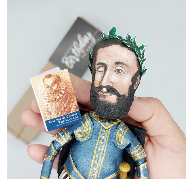 Luís Vaz de Camões figurine, Portugal greatest poet - Literature gift!