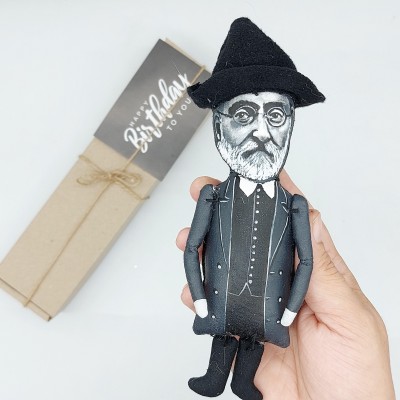Miguel de Unamuno figurine