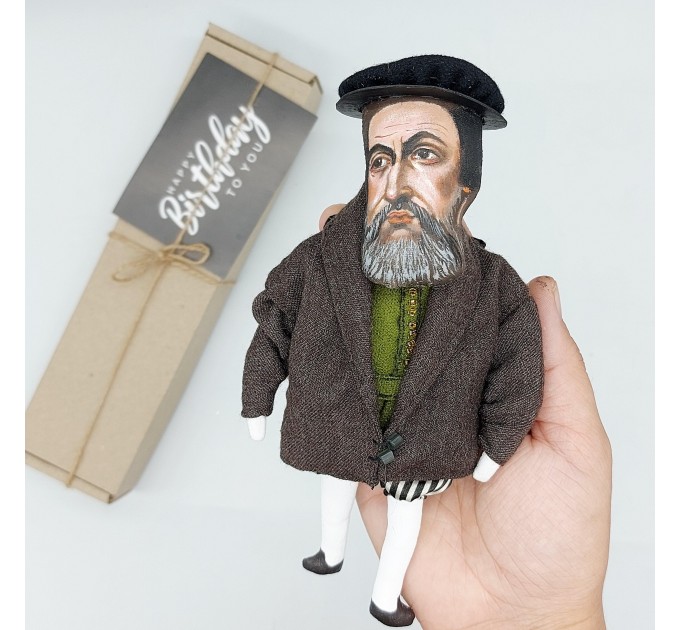 Hernan Cortes figurine, famous Spanish explorers and conquistador - Educational Gift for Historians and Teacher