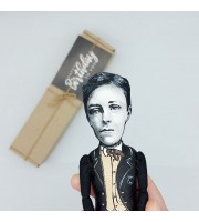 Arthur Rimbaud figurine