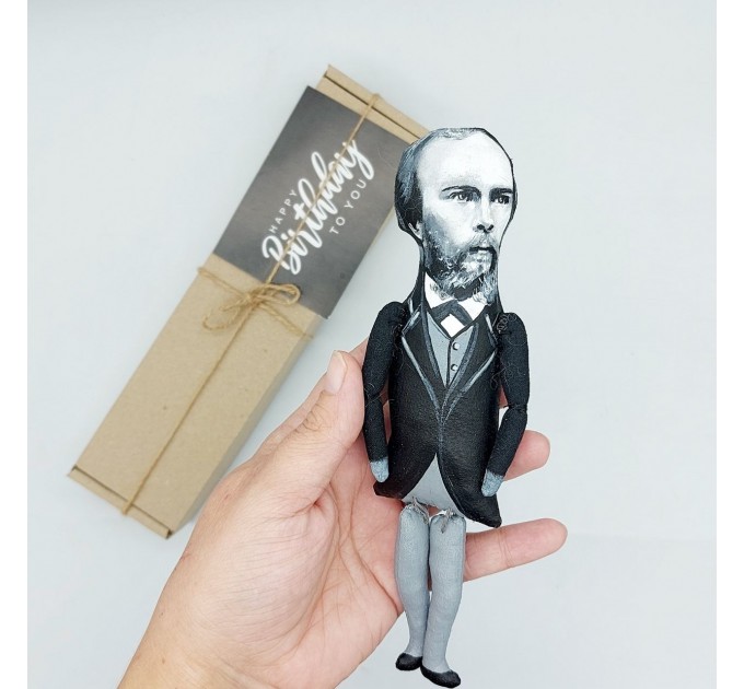 Paul Verlaine figurine, famous French poet, writer Symbolist and Decadent - Classic poetry art