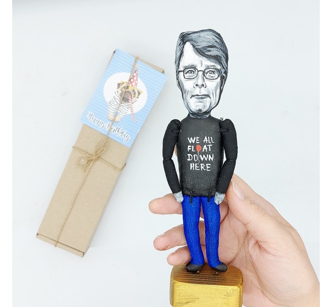 Stephen King figurine, Master of horror - Gifts for Readers  & Writers!