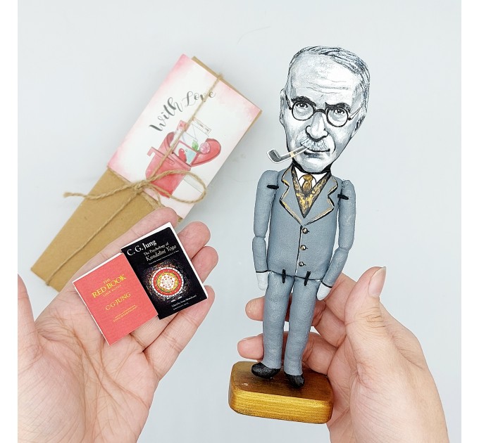 Carl Jung psychiatrist figurine - Physical therapist gift