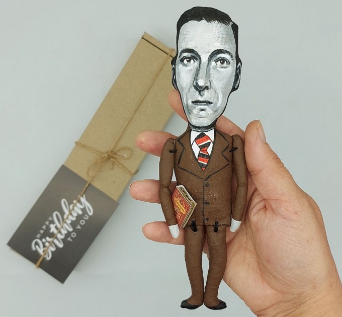 Lovecraft figurine, Gifts for Readers - Collectible doll 