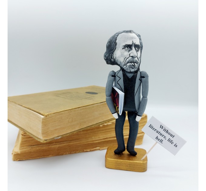 Charles Bukowski figurine, American poet, novelist - Reader gifts!