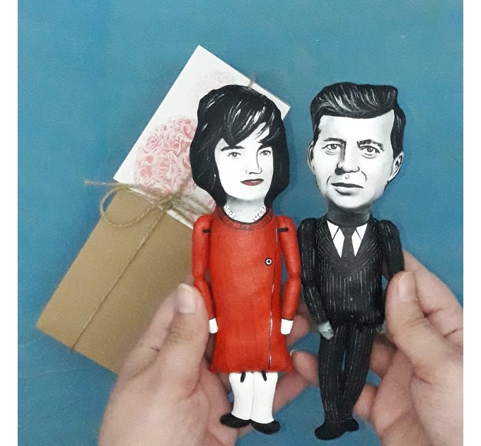 President John F. Kennedy and Jacqueline Kennedy dolls