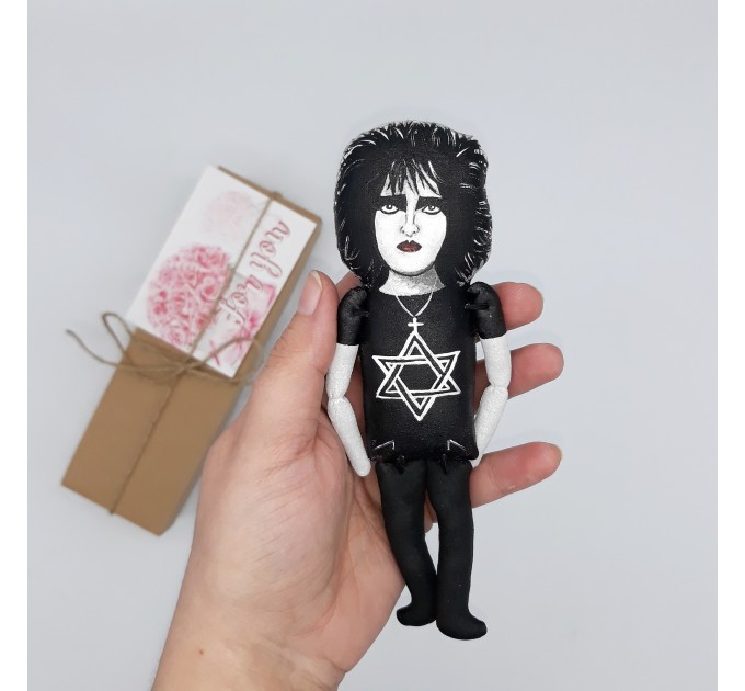 Siouxsie Sioux famous singer figurine, The Banshees punk rock band  - 80s music gift!