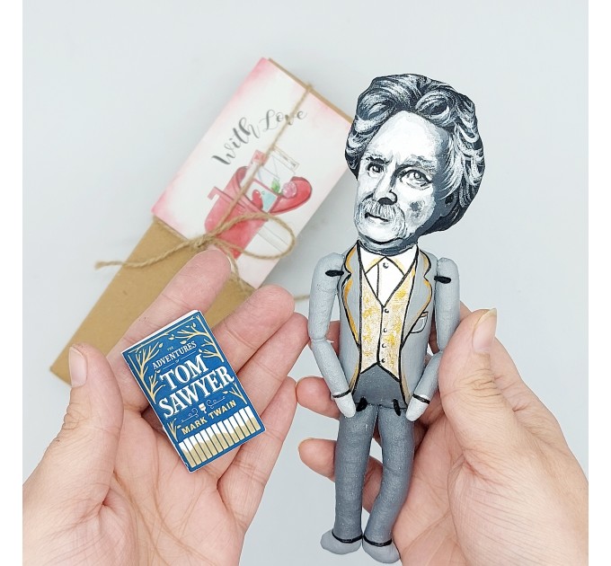 Mark Twain famous literary figure