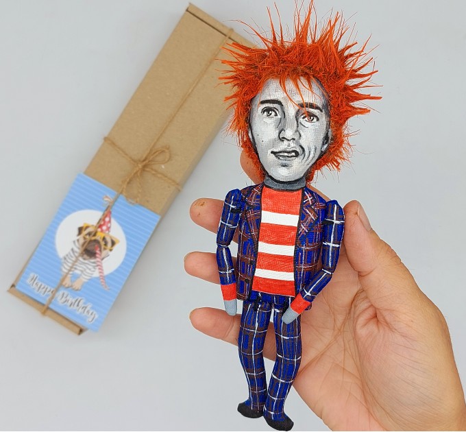 Johnny Rotten figure