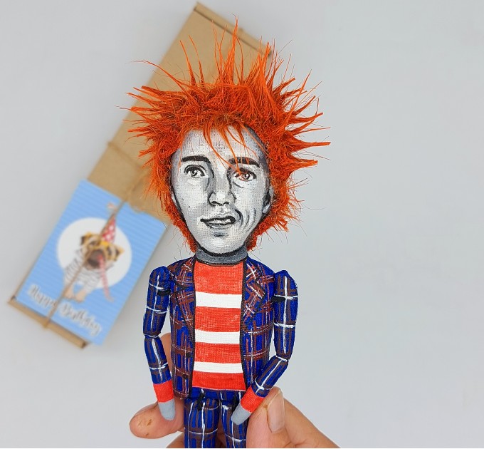 Johnny Rotten figure