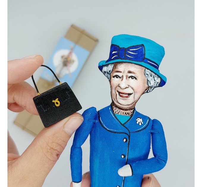 Queen Elizabeth II figure, Elizabeth Windsor Collectible doll