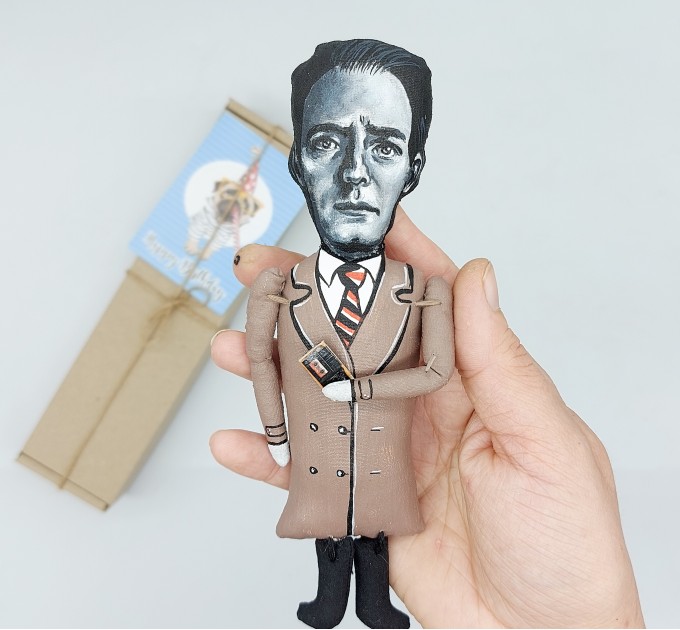 agent Dale Cooper figure