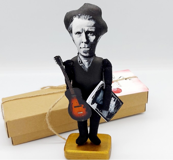 Tom Waits famous musician figure - Blues music fan gift - Collectible doll