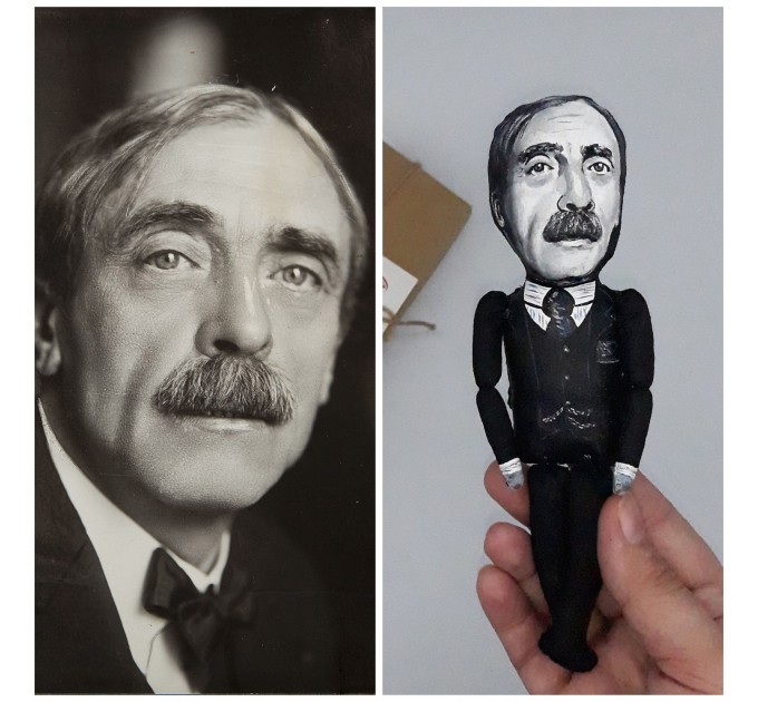 Paul Valéry French literary action figures 1:12 - poet, essayist, philosopher - a unique collection for smart people - Gifts for Readers & Writers - Collectible philosopher doll hand painted + Miniature Book