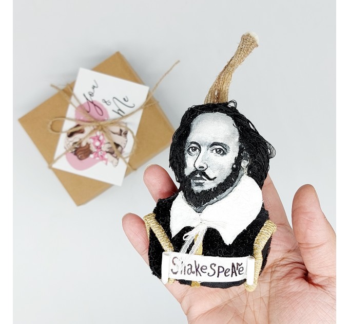 William Shakespeare Christmas ornament - Book lover present