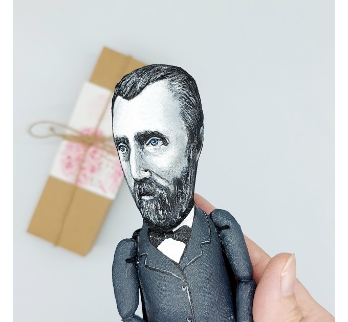 Vincent Van Gogh black & white artist action figure handmade + standing folding easel + picture - Art teacher gift