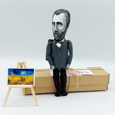 Vincent Van Gogh figurine