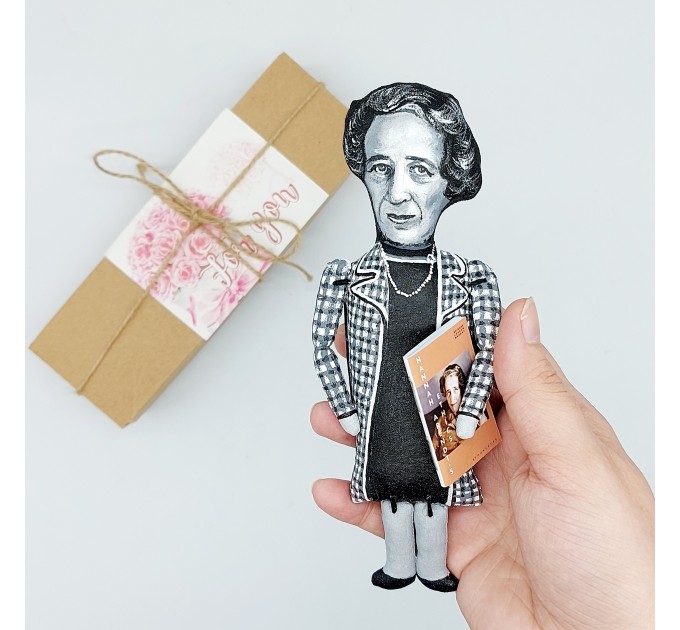 Hannah Arendt thinker action figure, philosopher - political philosophy - book shelf decoration - Gift for philosopher - Collectible doll hand painted