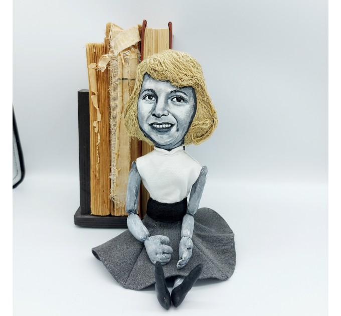 Sylvia Plath feminist women writer novelist - Literary gift for Readers & Writers - book shelf decoration - Collectible doll