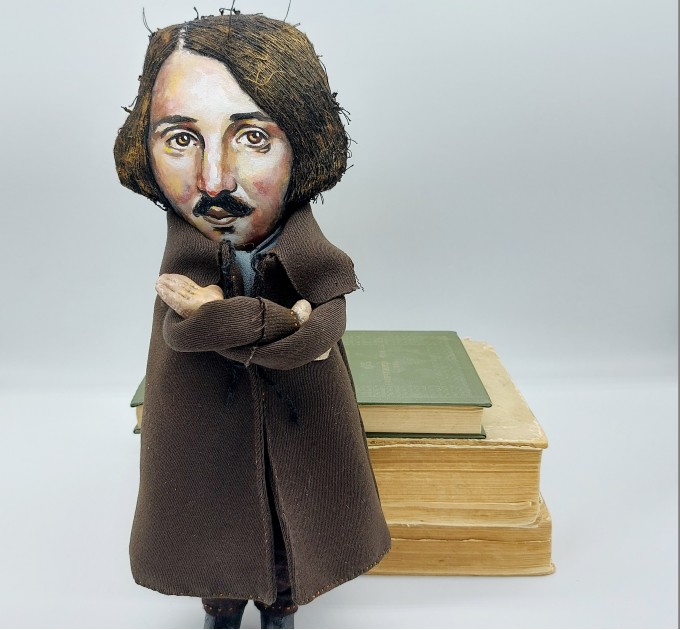 Nikolai Gogol Ukrainian writer - Readers & Writers gift - Collectible doll + miniature books