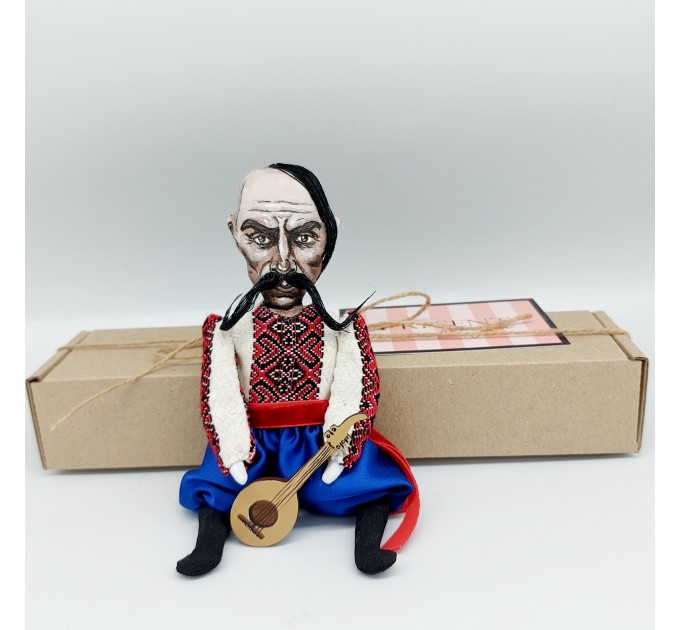 Ukrainian Cossack ( Kozak ) figurine