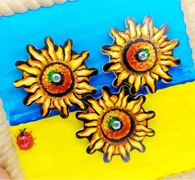 Ukrainian sunflower flag - Slava Ukraine sign - framed wooden sign with wooden gears - Ukrainian seller, Ukrainian artwork