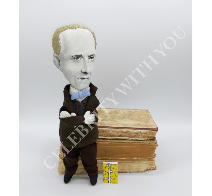 Alan Alexander Milne writer author classic novel teddy bear - Literary gift - Reader gifts - Collectible doll + miniature book