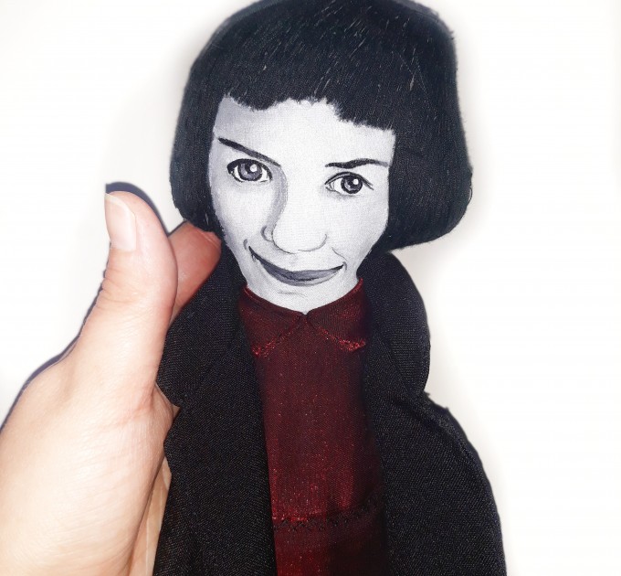 Amelie Poulain doll