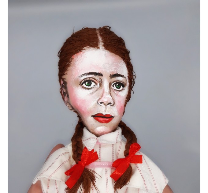 Dorothy doll - Fairuza Balk - Return to Oz