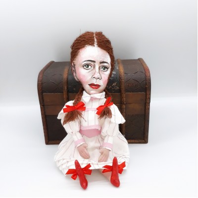 Fairuza Balk Return toOz doll ( 12 inches )