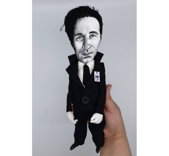 Mulder and Scully dolls