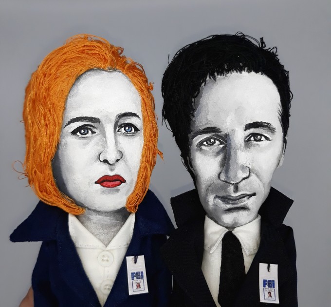 Mulder and Scully dolls