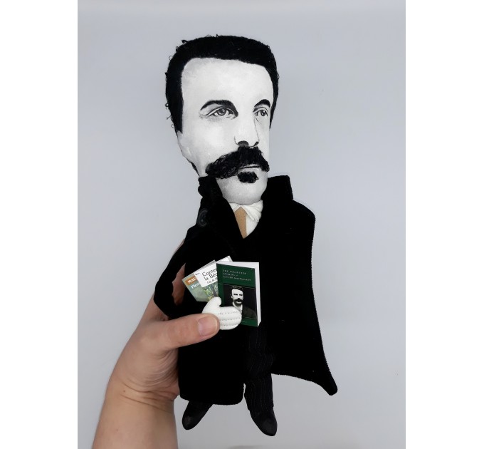 Guy de Maupassant famous French author 19 th century - Literary gift!