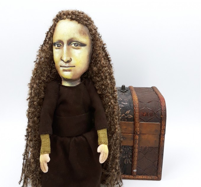 Mona Lisa doll