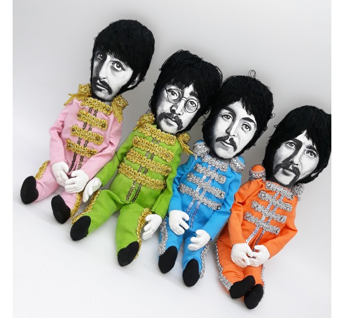 Musicians dolls