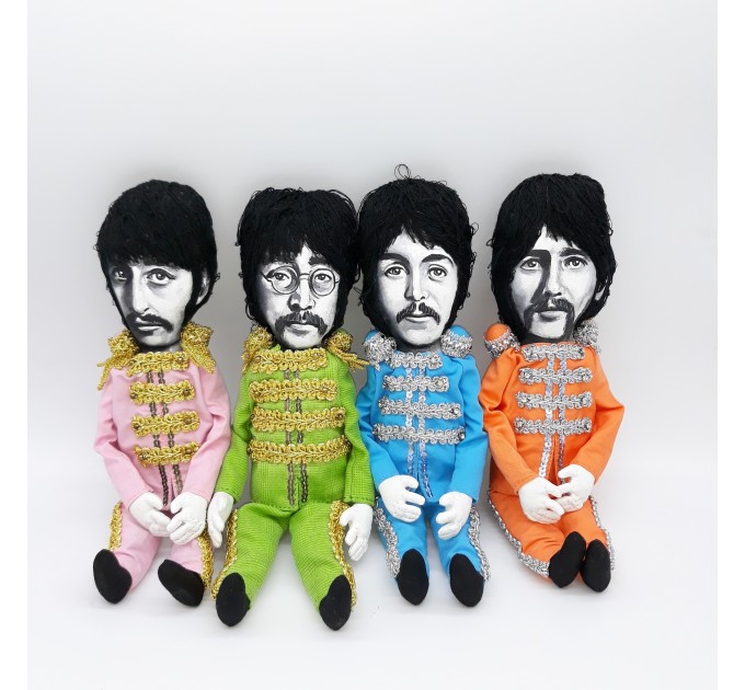 Musicians dolls