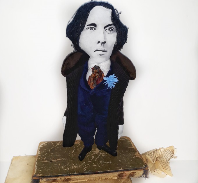 Famous poet, writer, author  - Literary Gift Readers & Writers - Collectible doll + Miniature Book