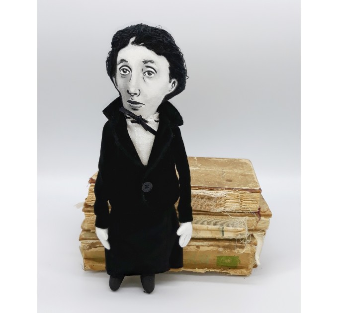 Virginia Woolf doll, famous women author classic literature - Literary Gift for Readers & Writers - Collectible doll + 2 miniature books