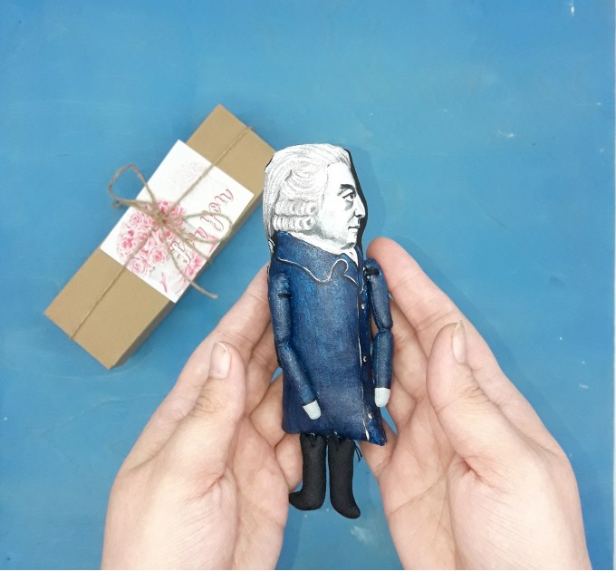 Adam Smith economist, philosopher - book shelf decoration - Gift for philosopher - Collectible philosopher action figure 1:12 hand painted + mini book